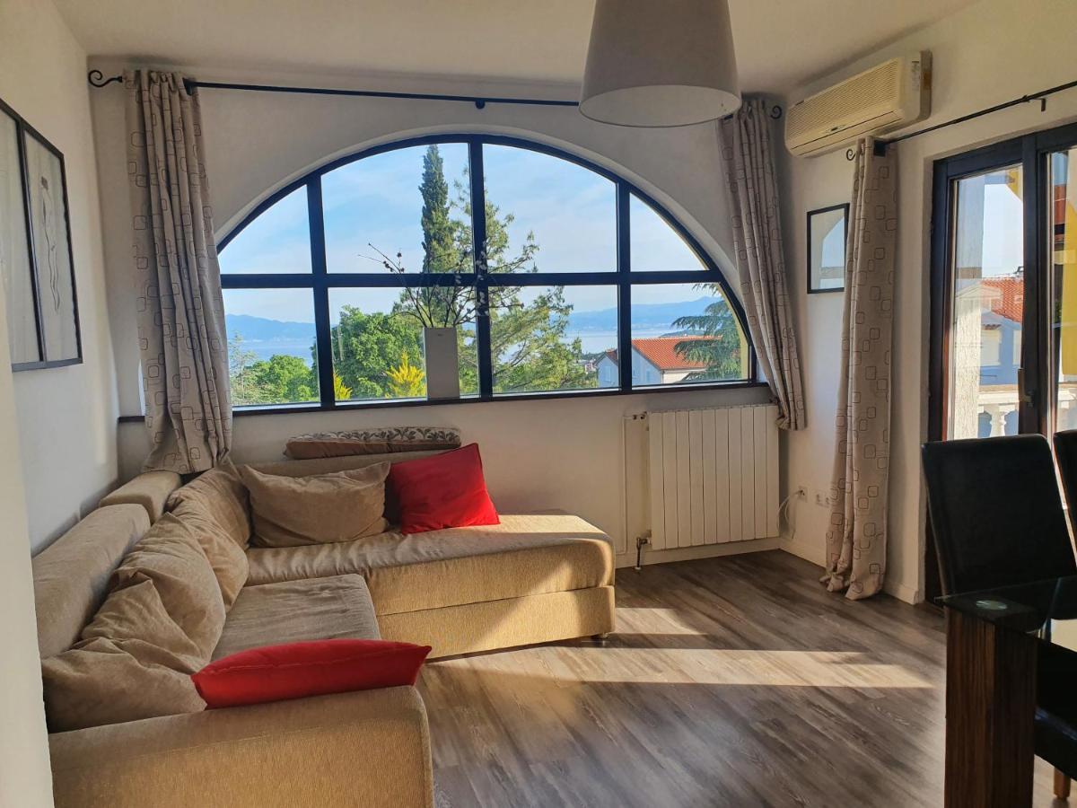 Villa Flora Malinska Eksteriør billede